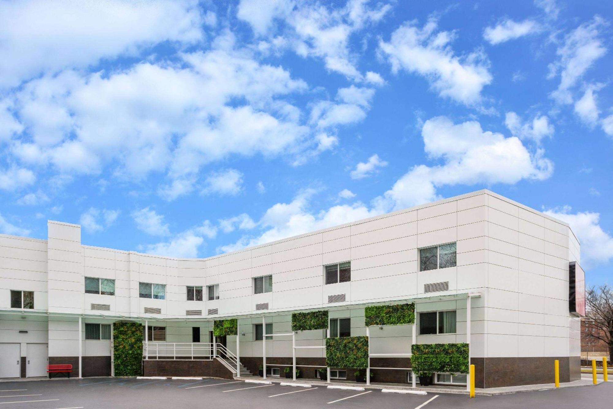 Ramada By Wyndham Bronx Hotel New York Ngoại thất bức ảnh
