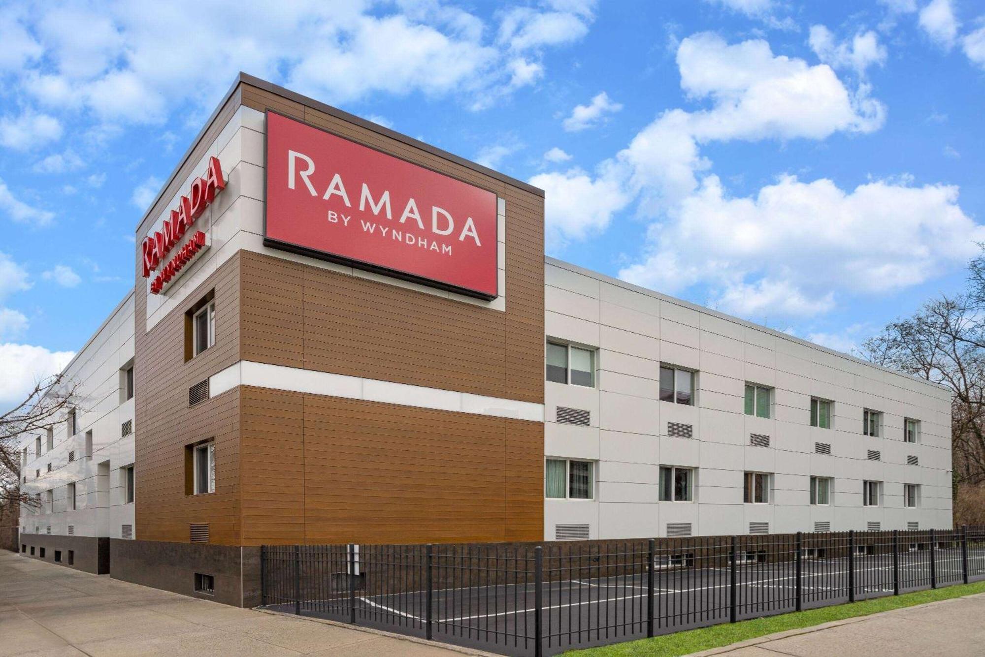 Ramada By Wyndham Bronx Hotel New York Ngoại thất bức ảnh