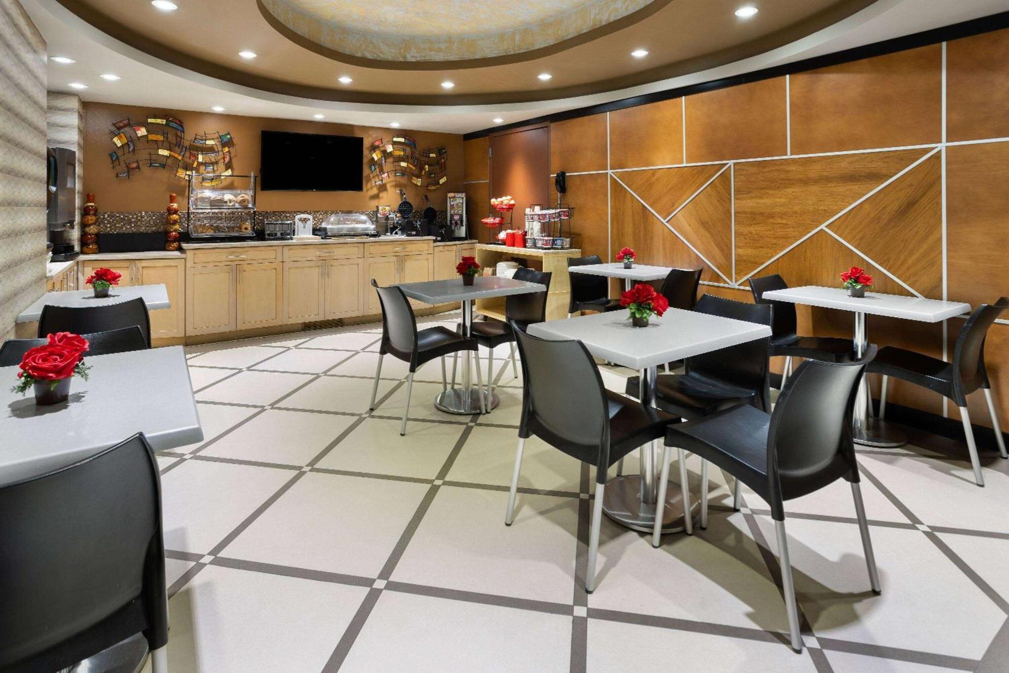 Ramada By Wyndham Bronx Hotel New York Ngoại thất bức ảnh