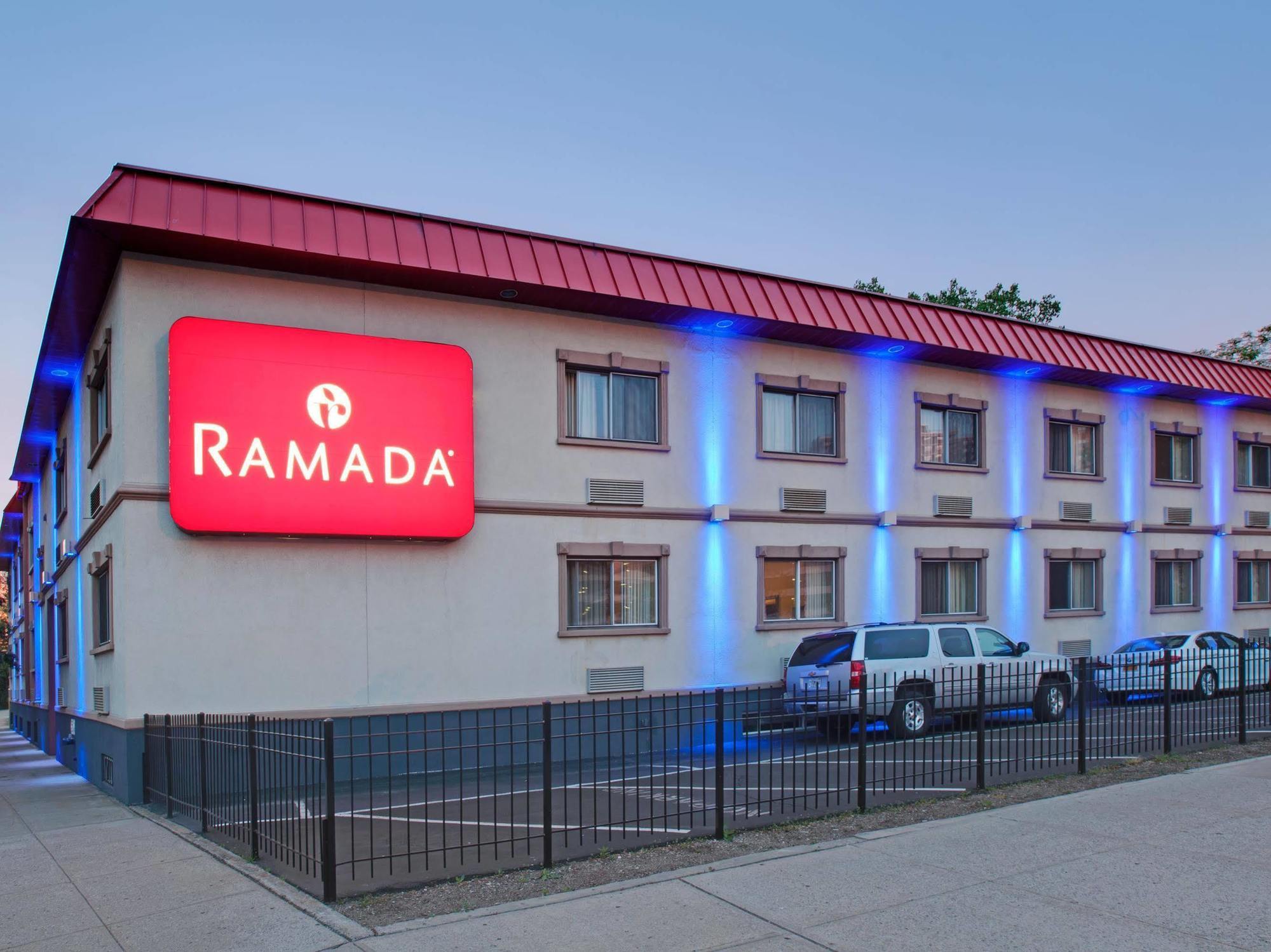 Ramada By Wyndham Bronx Hotel New York Ngoại thất bức ảnh